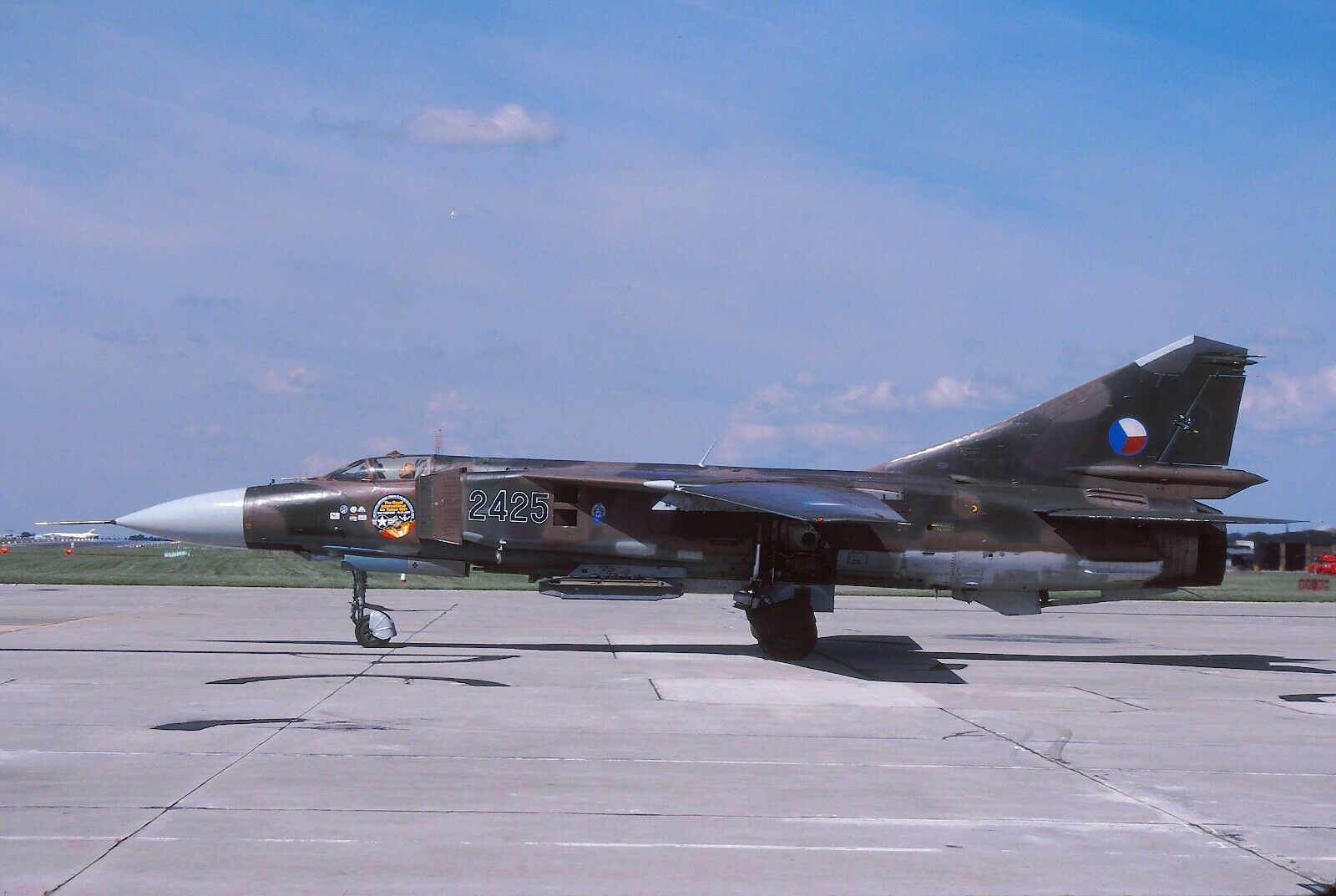 original slide MiG-23ML 2425 41 Stihaci Letka / 4 Zak. Stihaciho Letectva 7.91